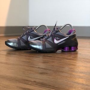 Nike Shox Reveal